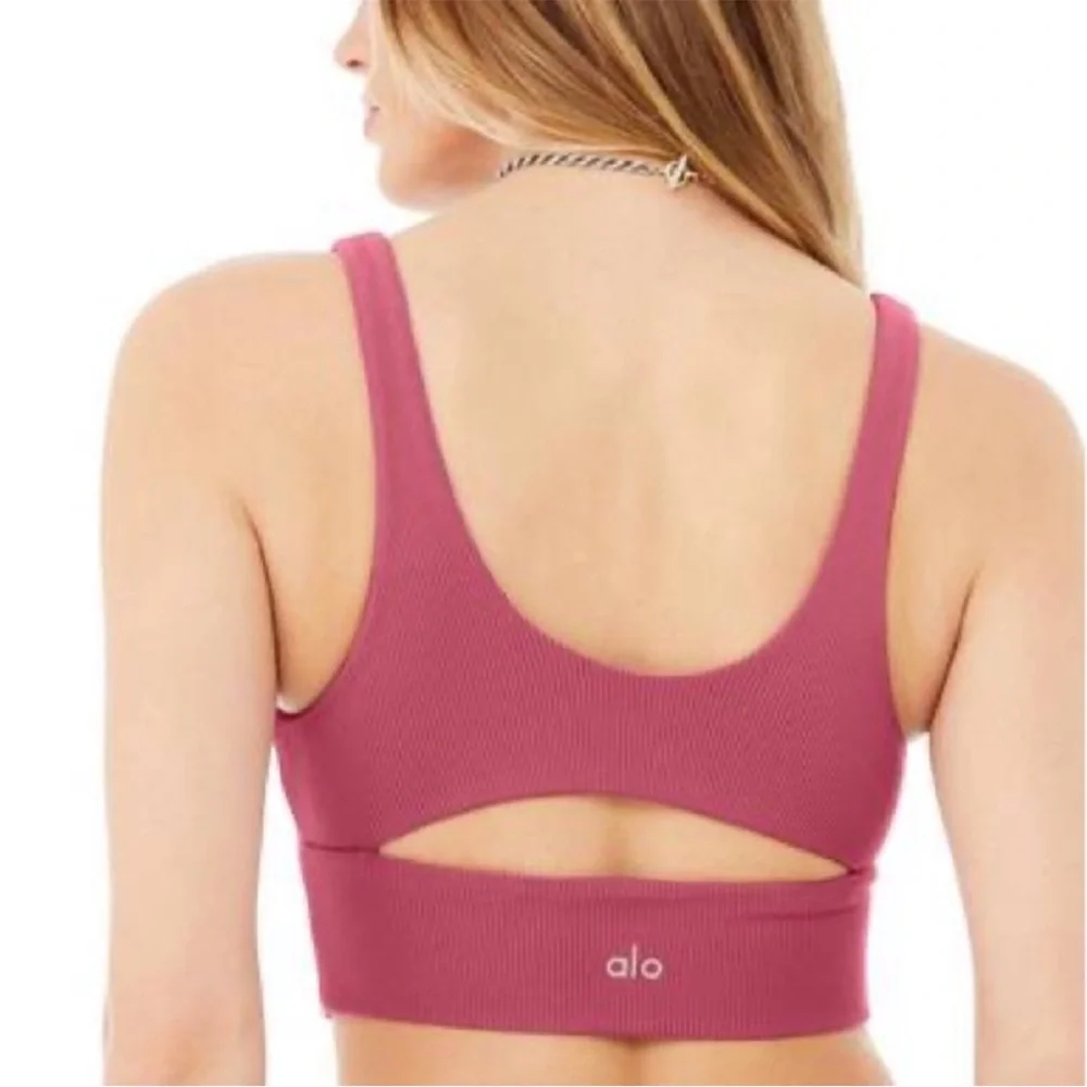 ALO Yoga Rose Pink Slit Yoga Workout Lounge Bra Size Small Like New Condition - Picture 2 of 6